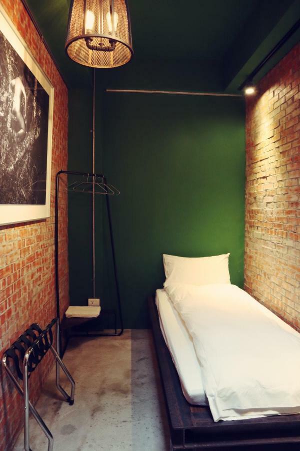Travel Charger Hostel Hualien Exterior foto